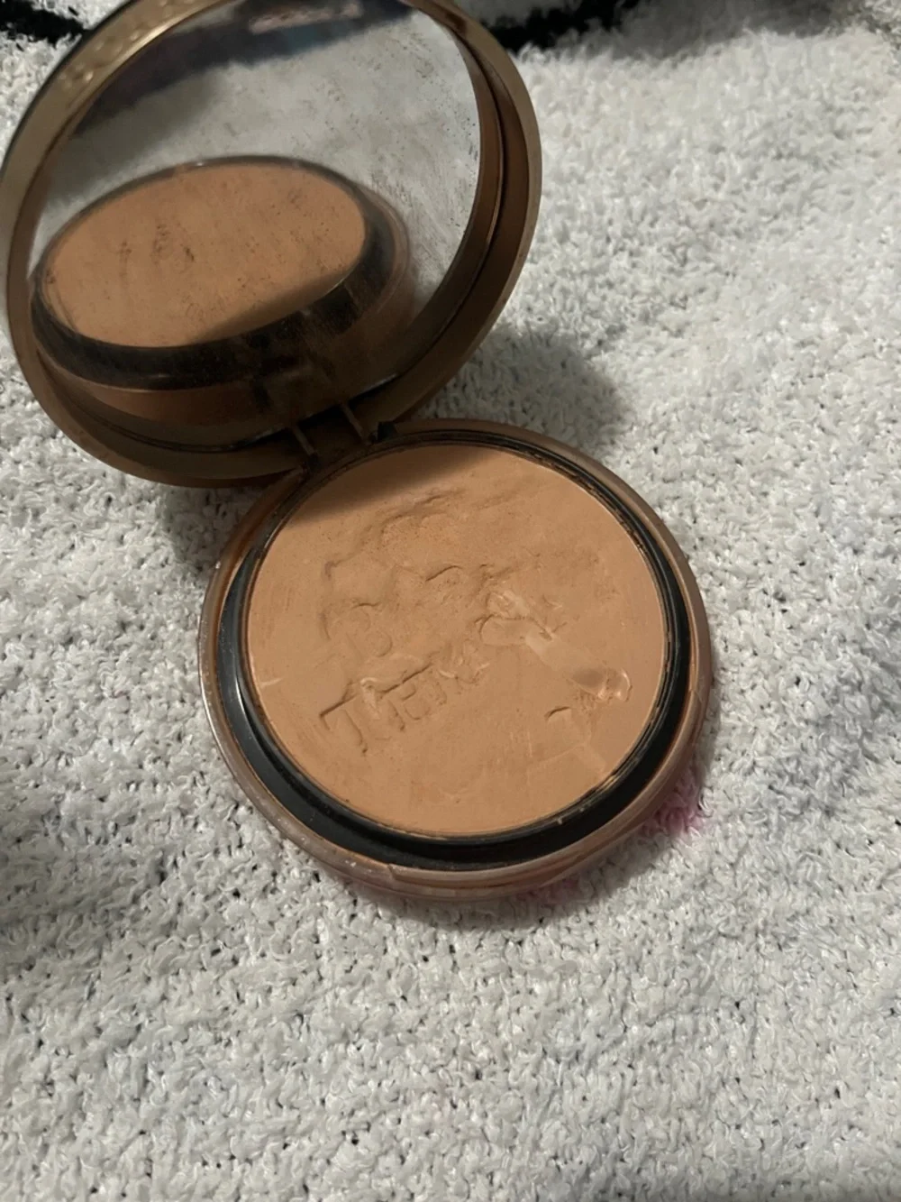 Too Faced powder
